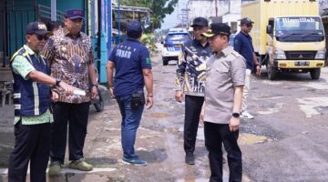 Pringsewu PJ Bupati Marindo Perbaiki Tiga Ruas Jalan Panjang di Pringsewu Tahun 2025